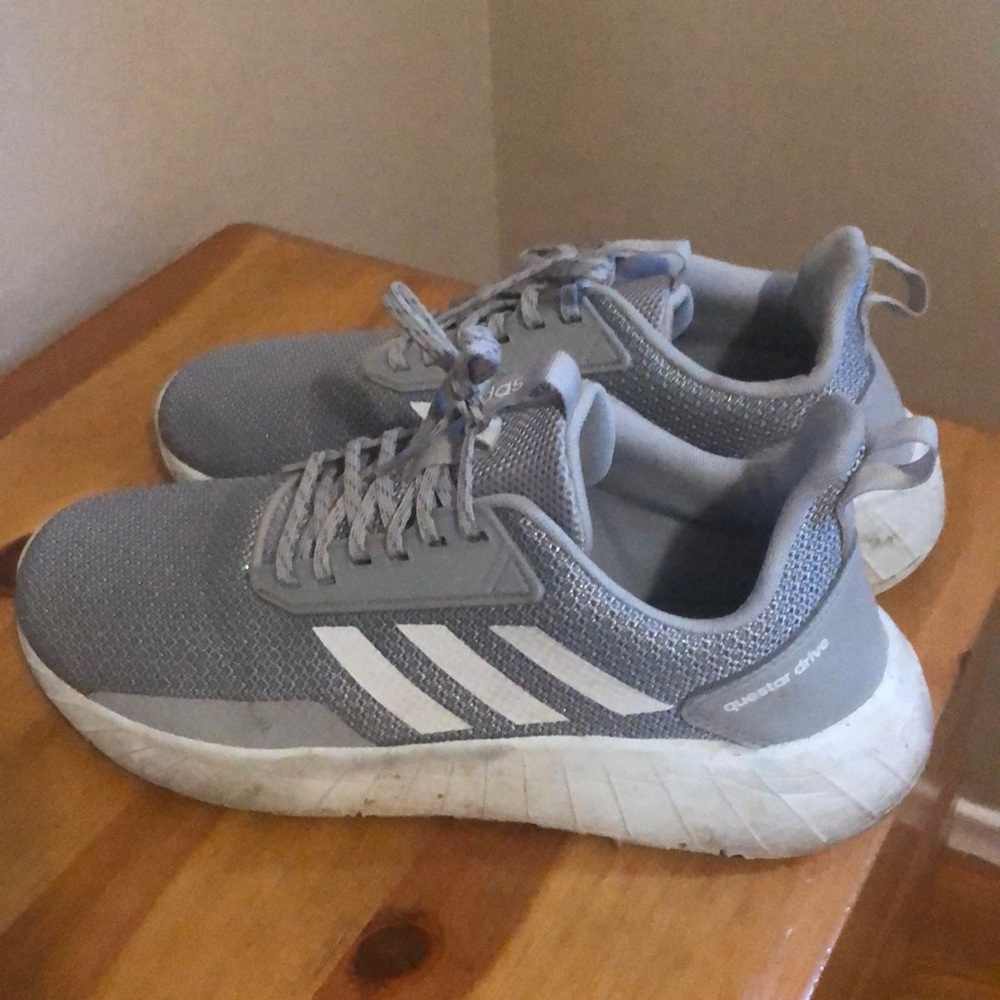 Adidas Sneakers